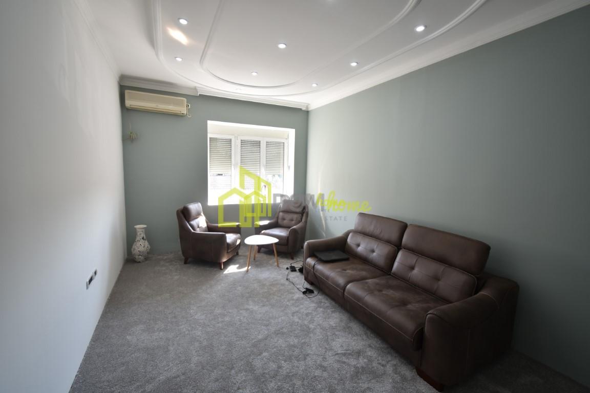 Dvosoban stan 60m2, Centar